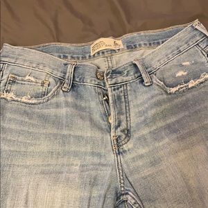 Women’s boyfriend jeans size 6